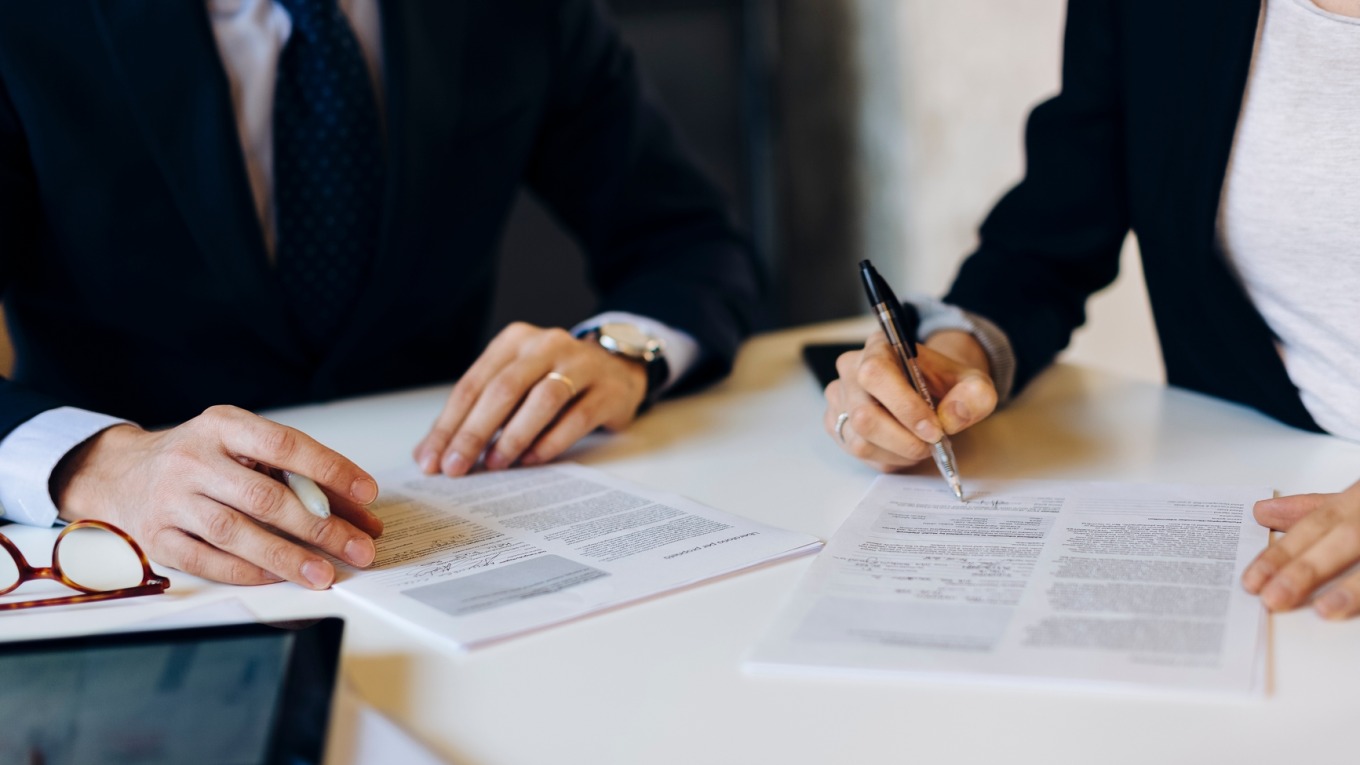 Thomas Family Law Partners Signing Contract